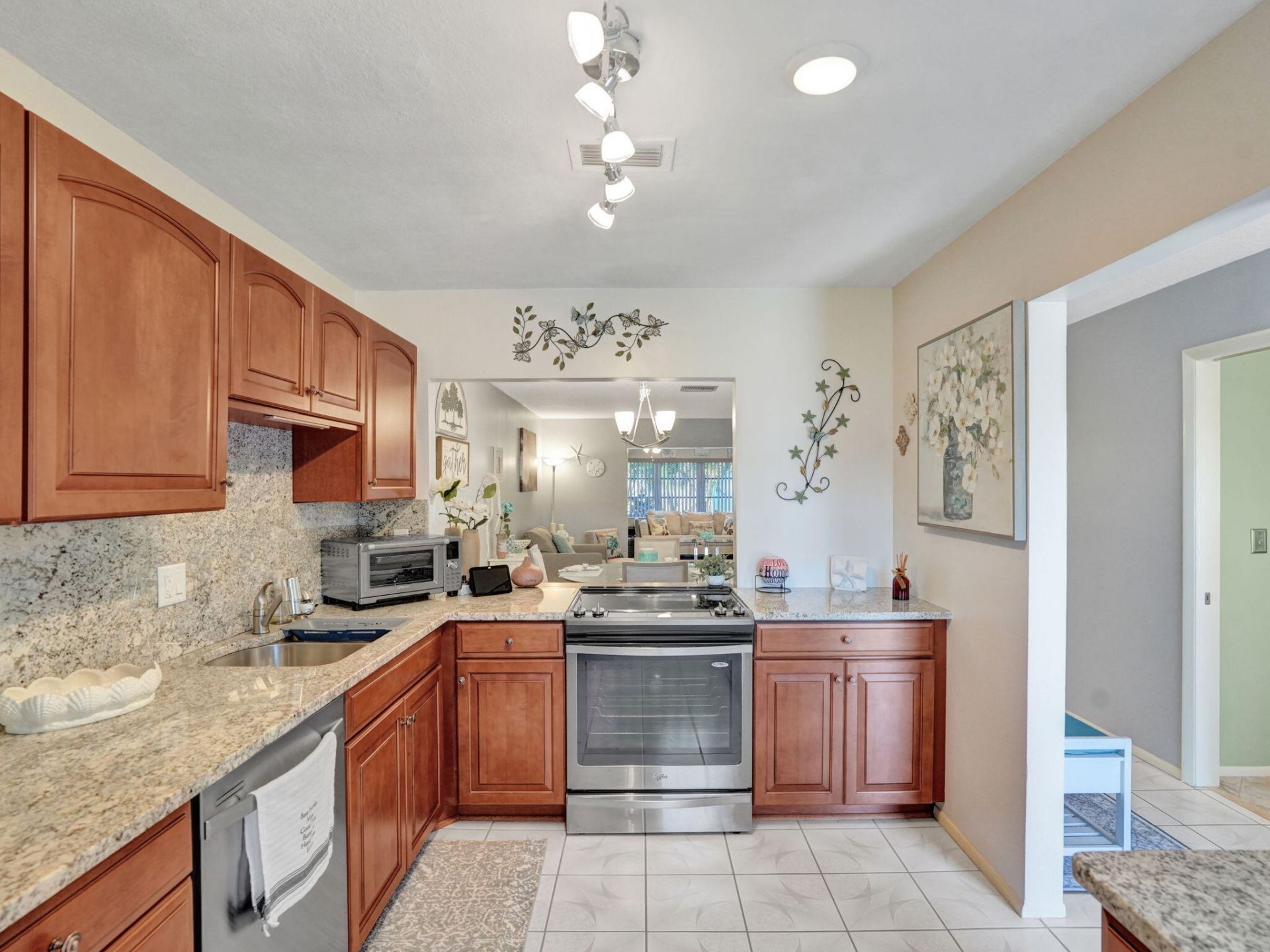 2886 Fernley Drive E, Unit 48, West Palm Beach, FL 33415 Photo