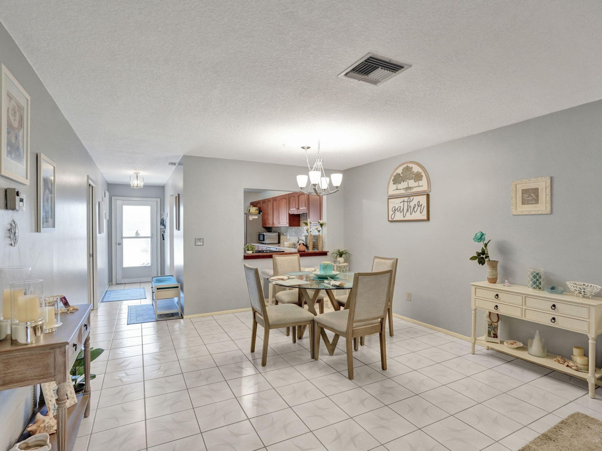 2886 Fernley Drive E, Unit 48, West Palm Beach, FL 33415 Photo