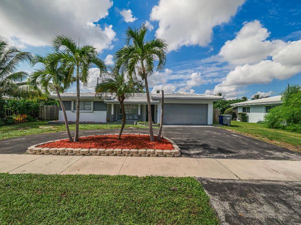 461 SE 3RD Avenue, Pompano Beach, FL 33060
