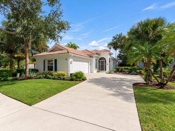2067 Valencia Drive, Delray Beach, FL 33445