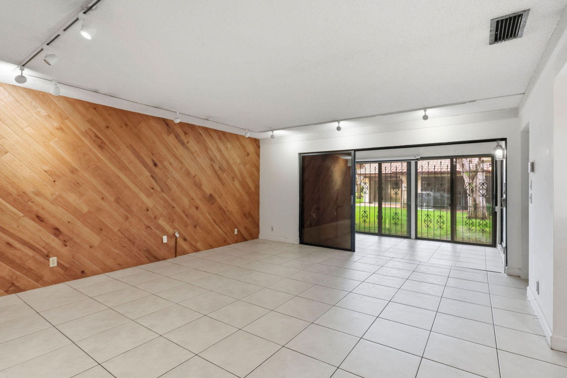 6850 Tiburon Drive, Boca Raton, FL 33433 Photo