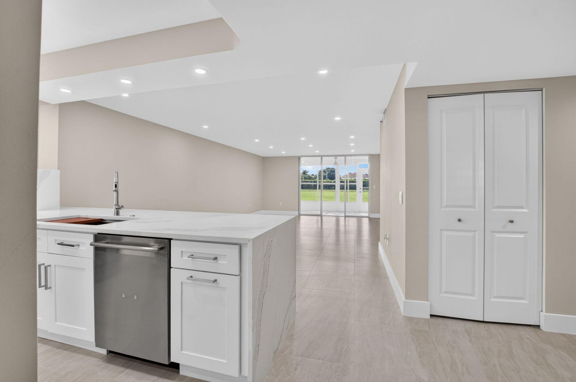 5914 Regal Glen Drive, Unit 107, Boynton Beach, FL 33437 Photo
