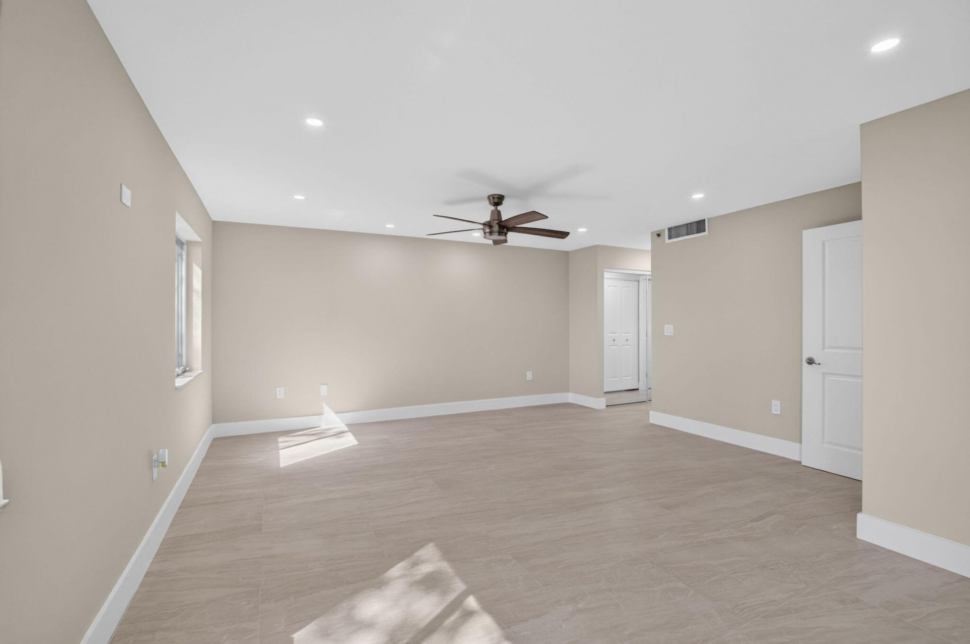 5914 Regal Glen Drive, Unit 107, Boynton Beach, FL 33437 Photo