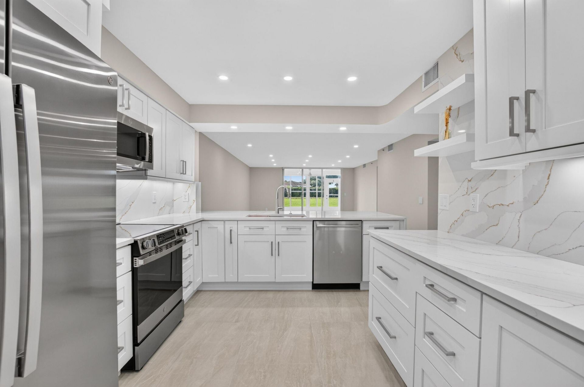 5914 Regal Glen Drive, Unit 107, Boynton Beach, FL 33437 Photo
