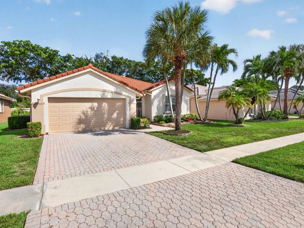 8906 Via Tuscany Drive, Boynton Beach, FL 33472