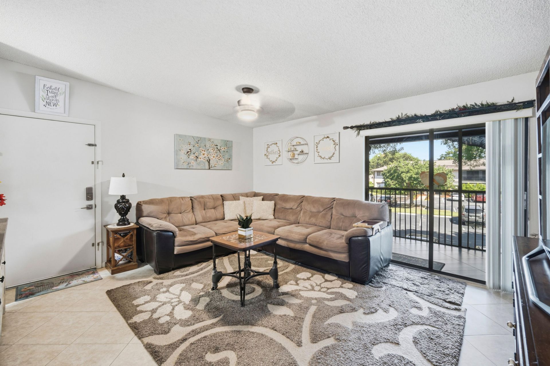 9965 N Belfort Circle, Unit 209, Tamarac, FL 33321 Photo