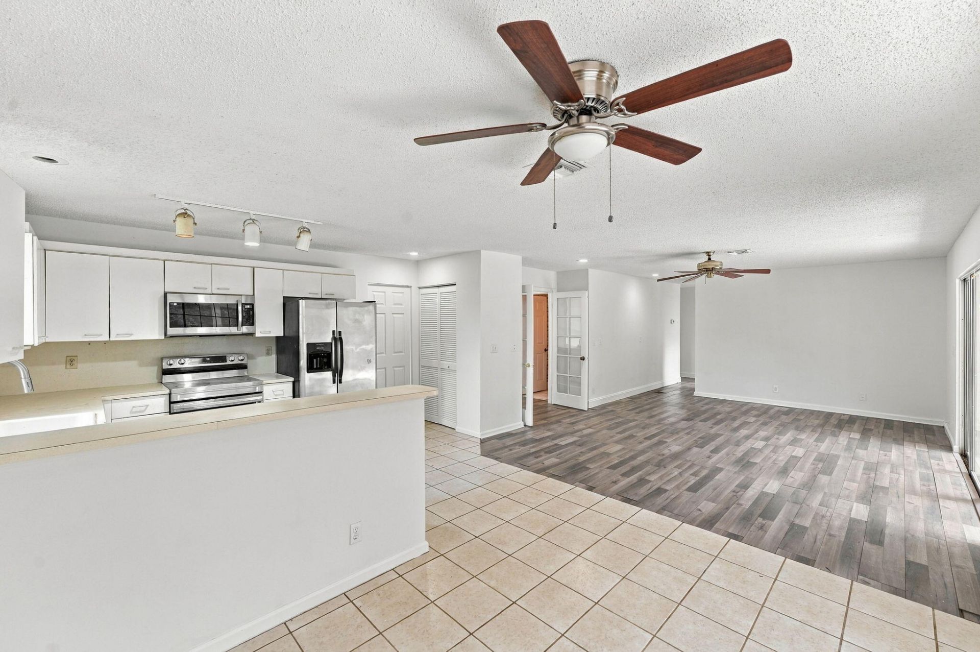 1015 Lake Breeze Drive, Wellington, FL 33414 Photo