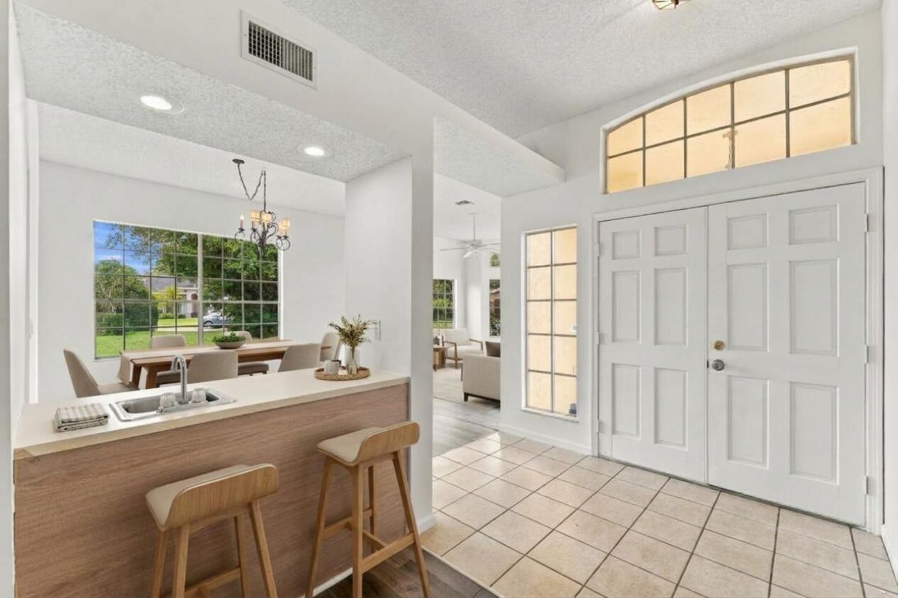 1015 Lake Breeze Drive, Wellington, FL 33414 Photo