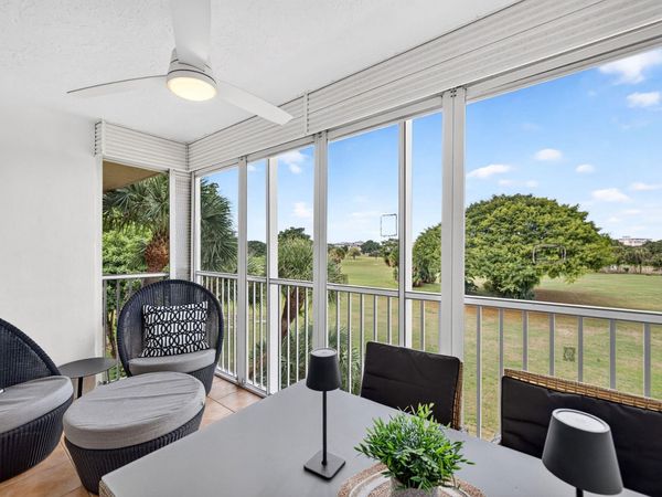 2601 S COURSE Drive, Unit 403, Pompano Beach, FL 33069