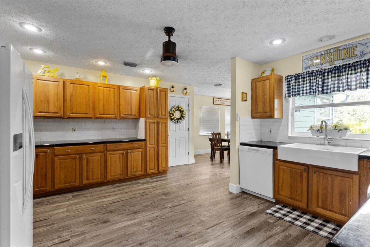10612 Pine Cone Lane, Fort Pierce, FL 34945 Photo