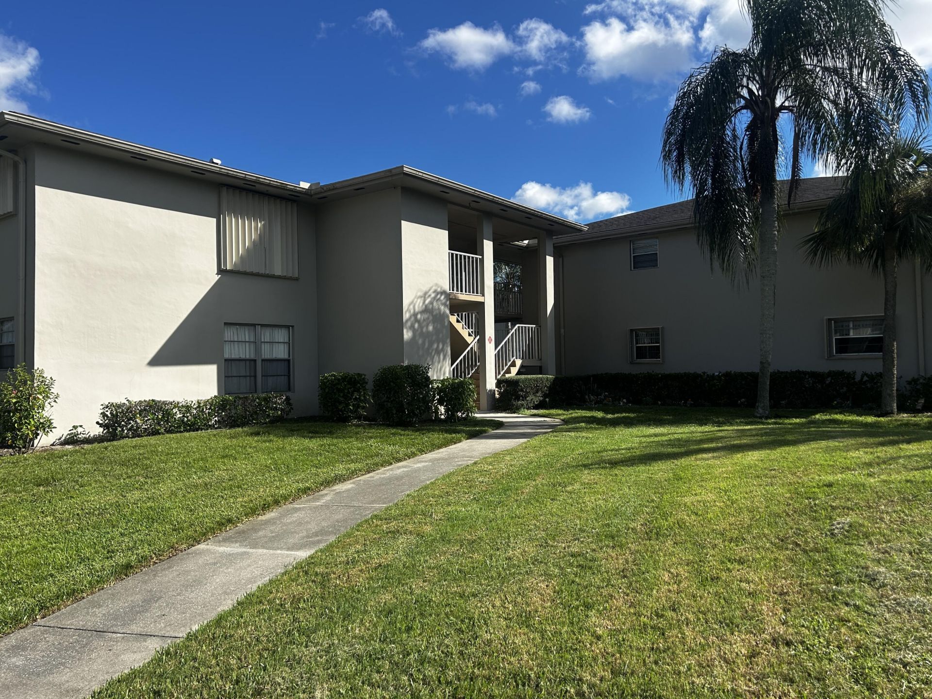 8 Lake Vista Trail, Unit 201, Port Saint Lucie, FL 34952 Photo