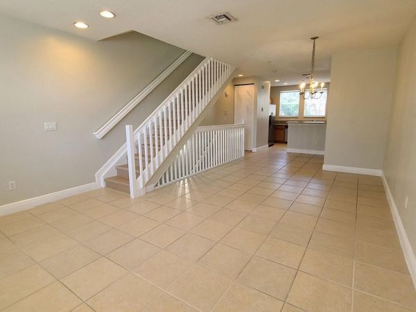 590 AMADOR Lane, Unit 6, West Palm Beach, FL 33401