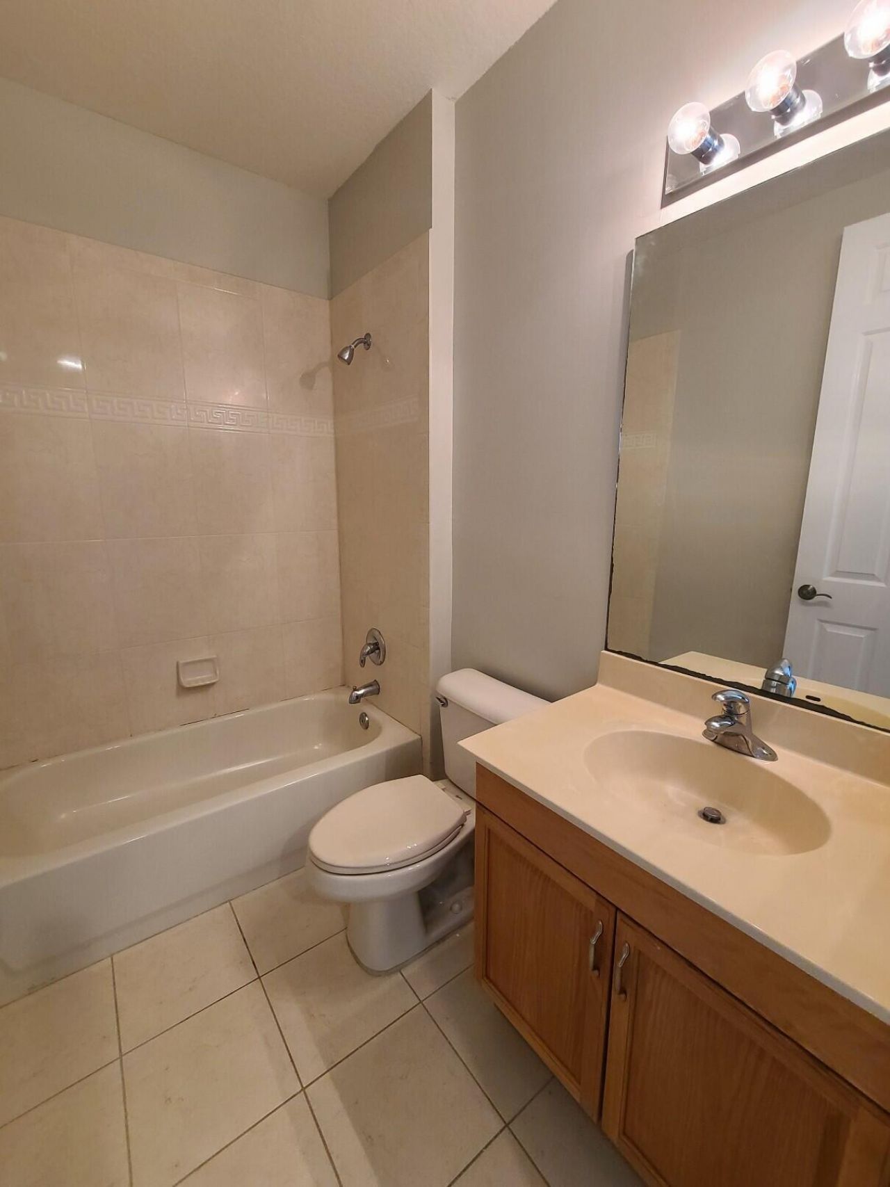 590 Amador Lane, Unit 6, West Palm Beach, FL 33401 Photo