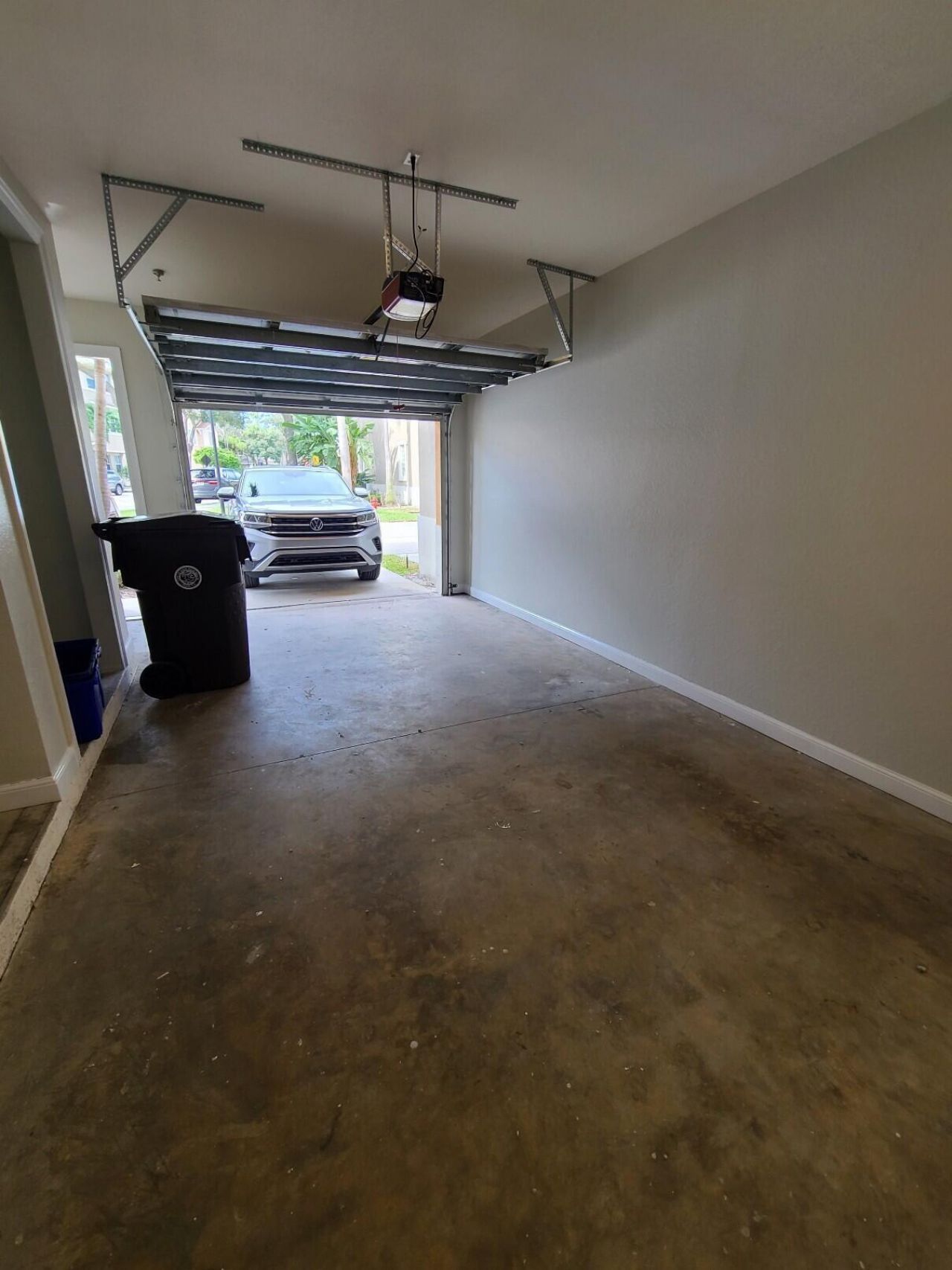 590 Amador Lane, Unit 6, West Palm Beach, FL 33401 Photo