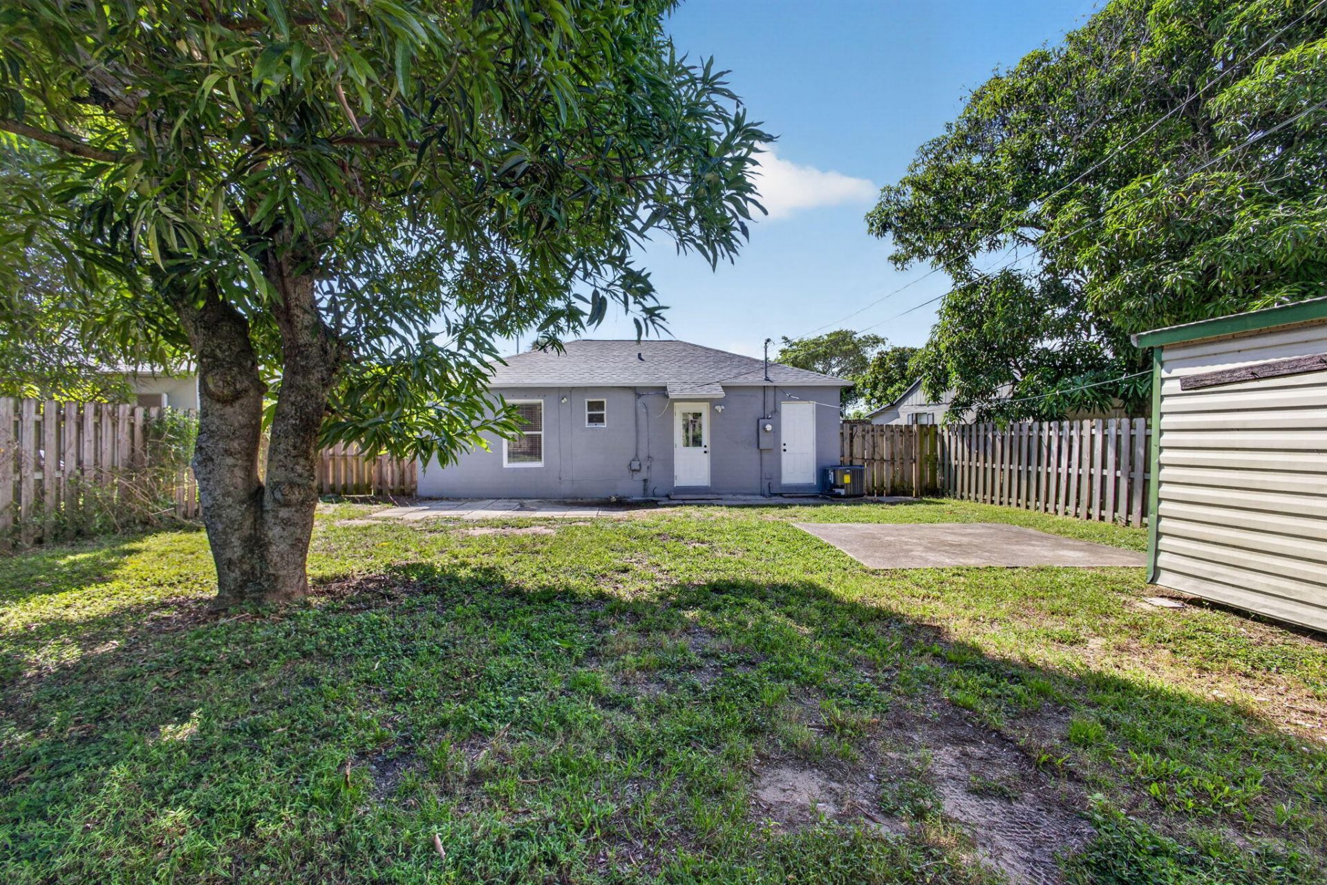 840 W 2nd Street, Riviera Beach, FL 33404 Photo