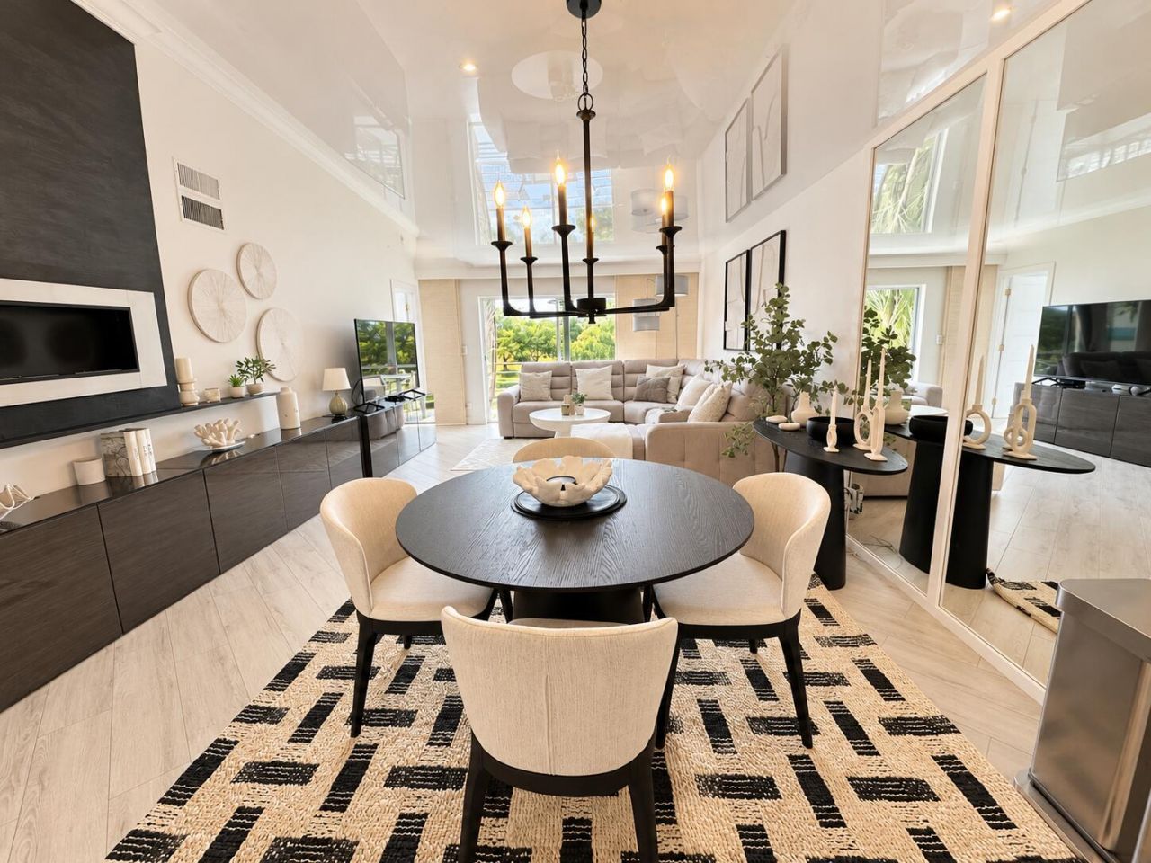 9241 Sunrise Lakes Boulevard, Unit 308, Sunrise, FL 33322 Photo
