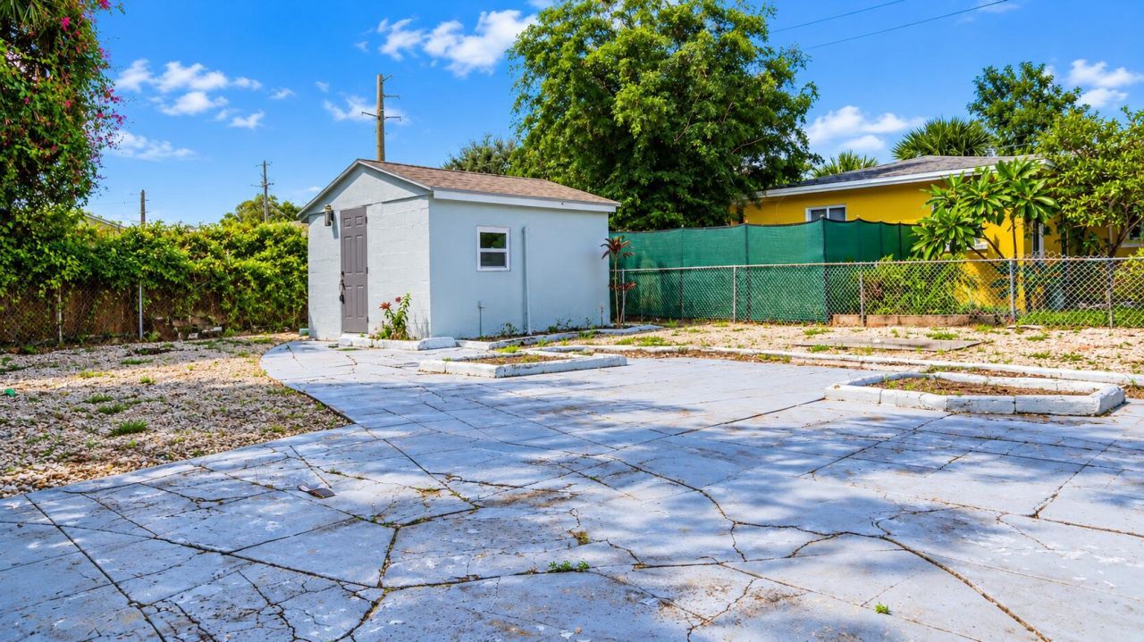 173 W 16th Street, Riviera Beach, FL 33404 Photo