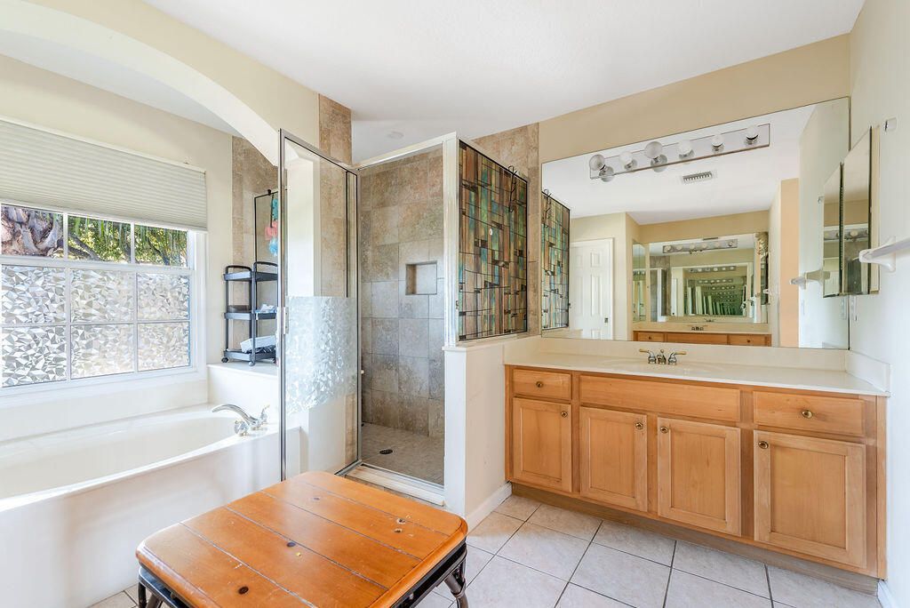 1233 Avondale Lane, West Palm Beach, FL 33409 Photo