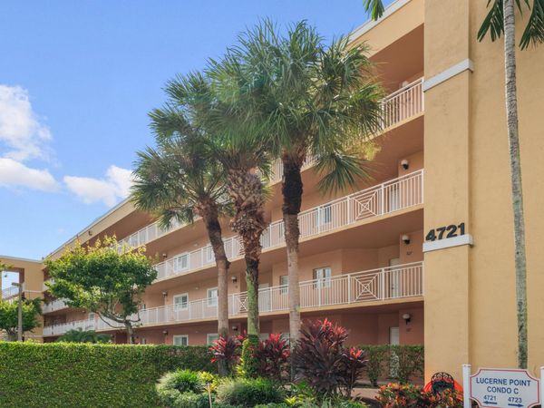 4721 Lucerne Lakes Boulevard E, Unit 744, Lake Worth, FL 33467