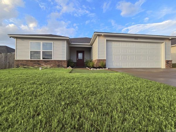 4016 Redberry Court , Alexander, AR 72002
