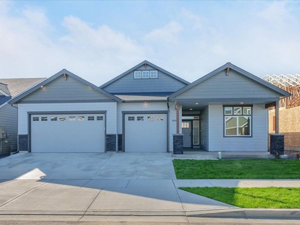 18069 N Morton Ct, Colbert, WA 99005