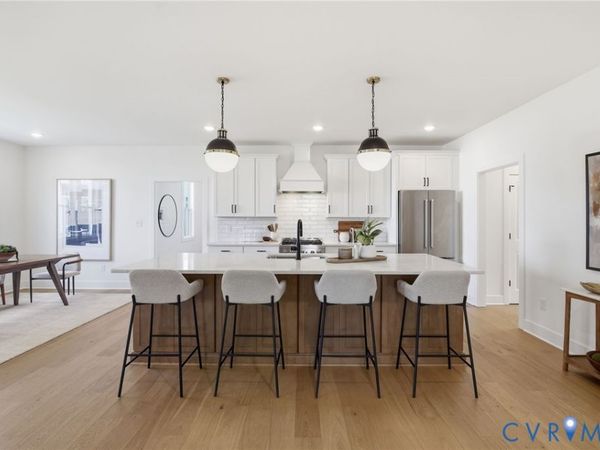 4806 Lake Summer Loop , Moseley, VA 23120