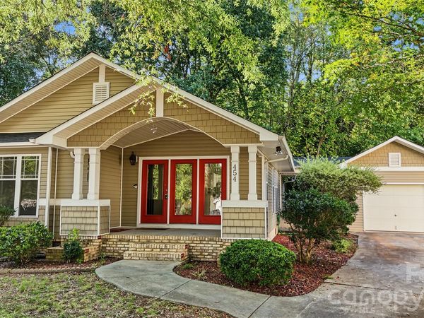 454 Mables Court , Statesville, NC 28677