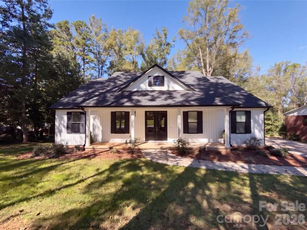8807 Crestwood Drive , Mount Pleasant, NC 28124
