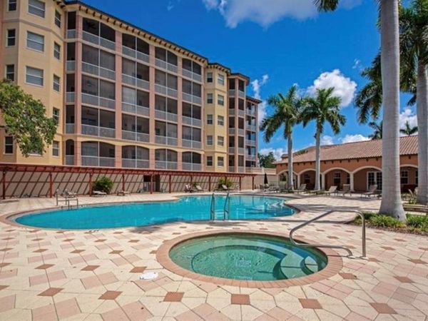 5544 CANNES CIRCLE , SARASOTA, FL 34231