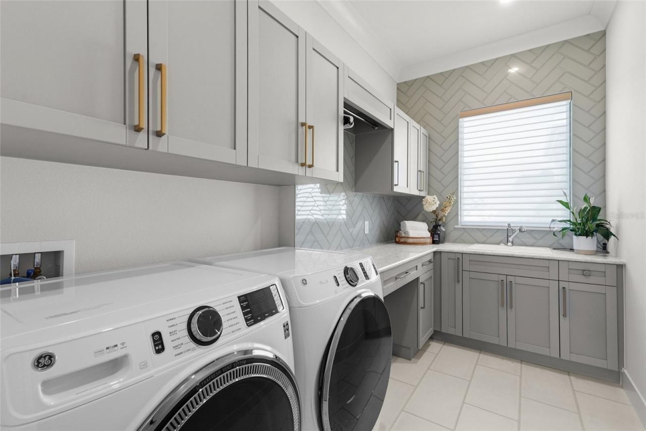 596 Blue Shell Loop , Sarasota, FL 34240 Photo