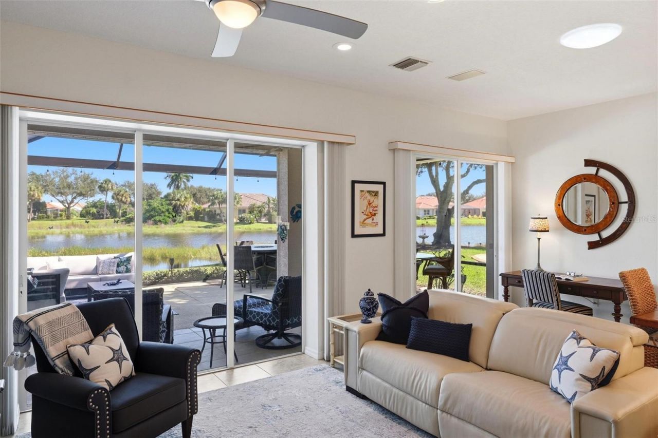 687 Lakescene Drive, Venice, FL 34293 Photo
