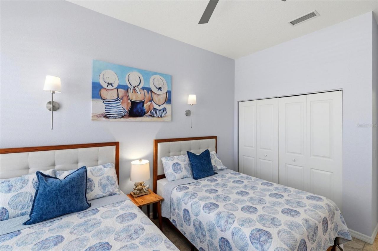 687 Lakescene Drive, Venice, FL 34293 Photo