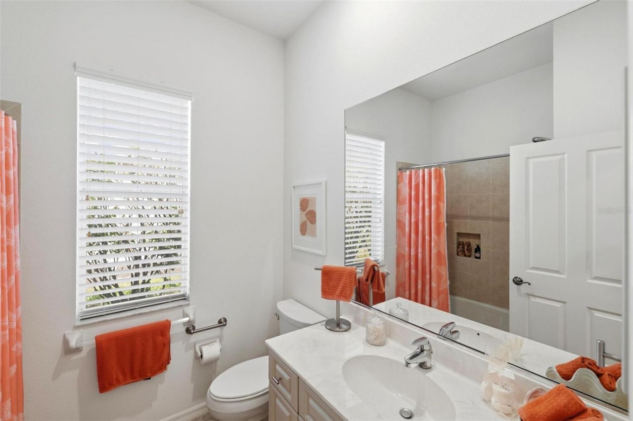 687 Lakescene Drive, Venice, FL 34293 Photo
