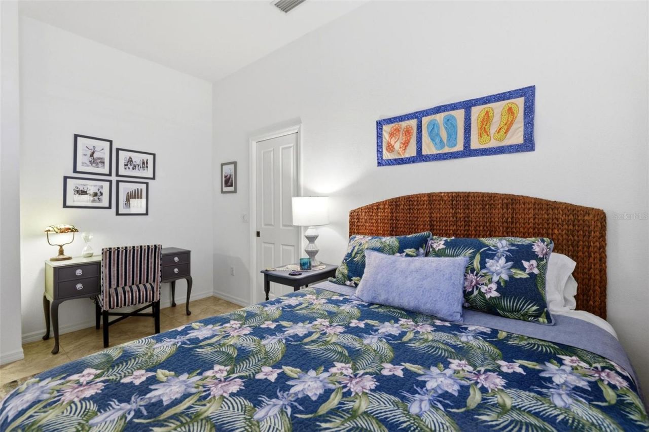 687 Lakescene Drive, Venice, FL 34293 Photo