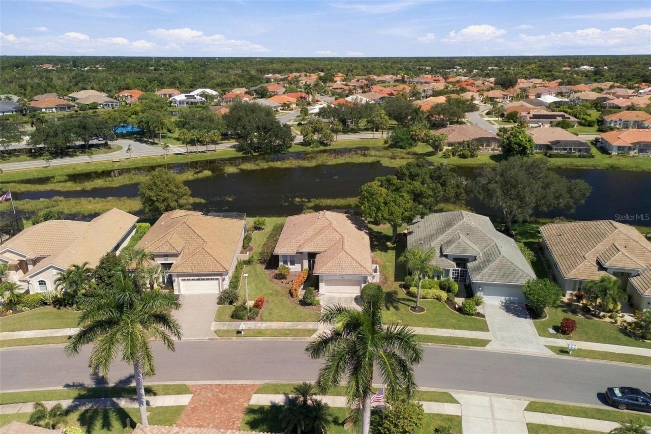 687 Lakescene Drive, Venice, FL 34293 Photo