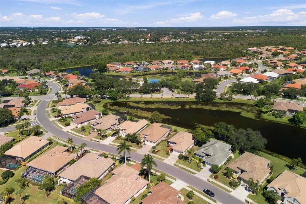 687 Lakescene Drive, Venice, FL 34293 Photo