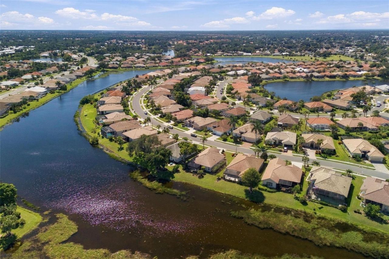 687 Lakescene Drive, Venice, FL 34293 Photo