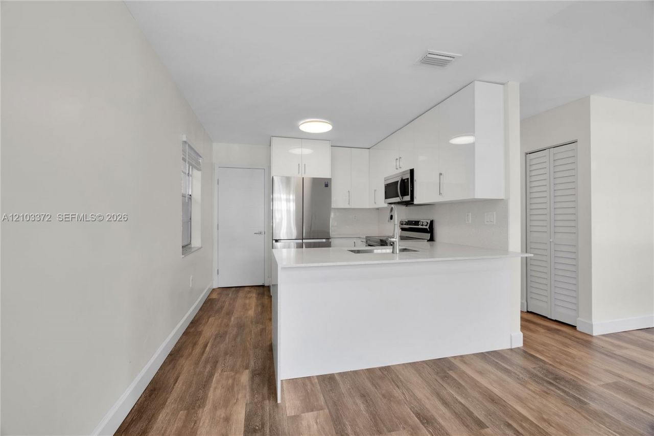 2935 SW 35th Ave, Miami, FL 33133 Photo