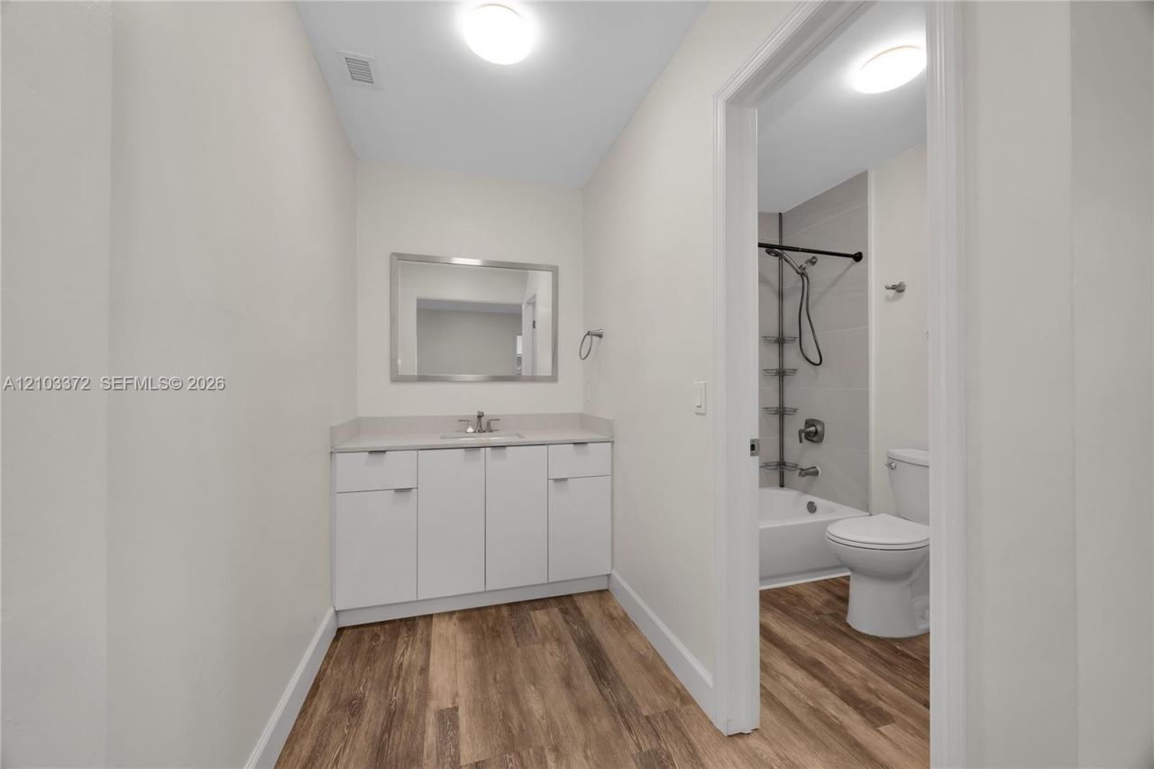 2935 SW 35th Ave, Miami, FL 33133 Photo
