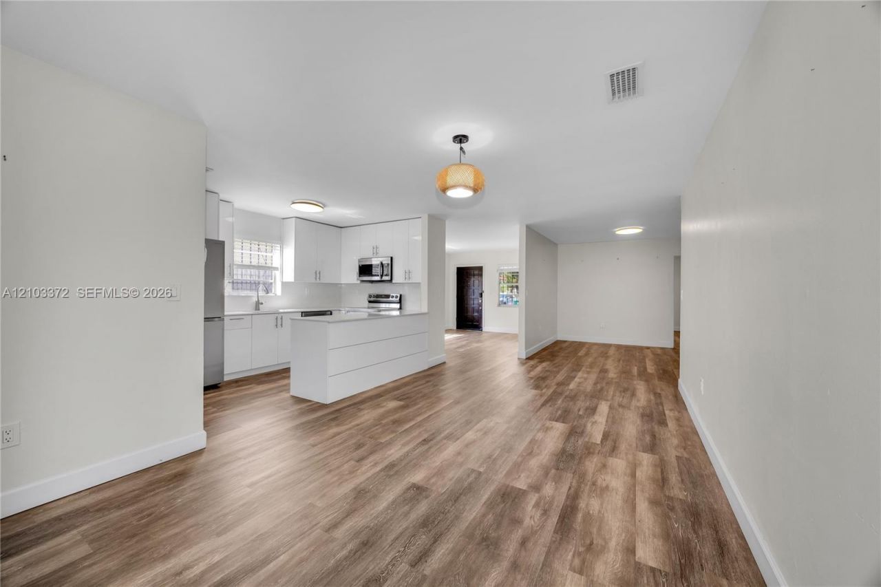 2935 SW 35th Ave, Miami, FL 33133 Photo