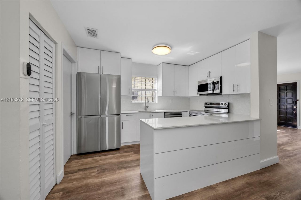2935 SW 35th Ave, Miami, FL 33133 Photo