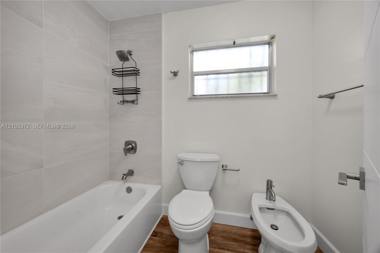2935 SW 35th Ave, Miami, FL 33133 Photo
