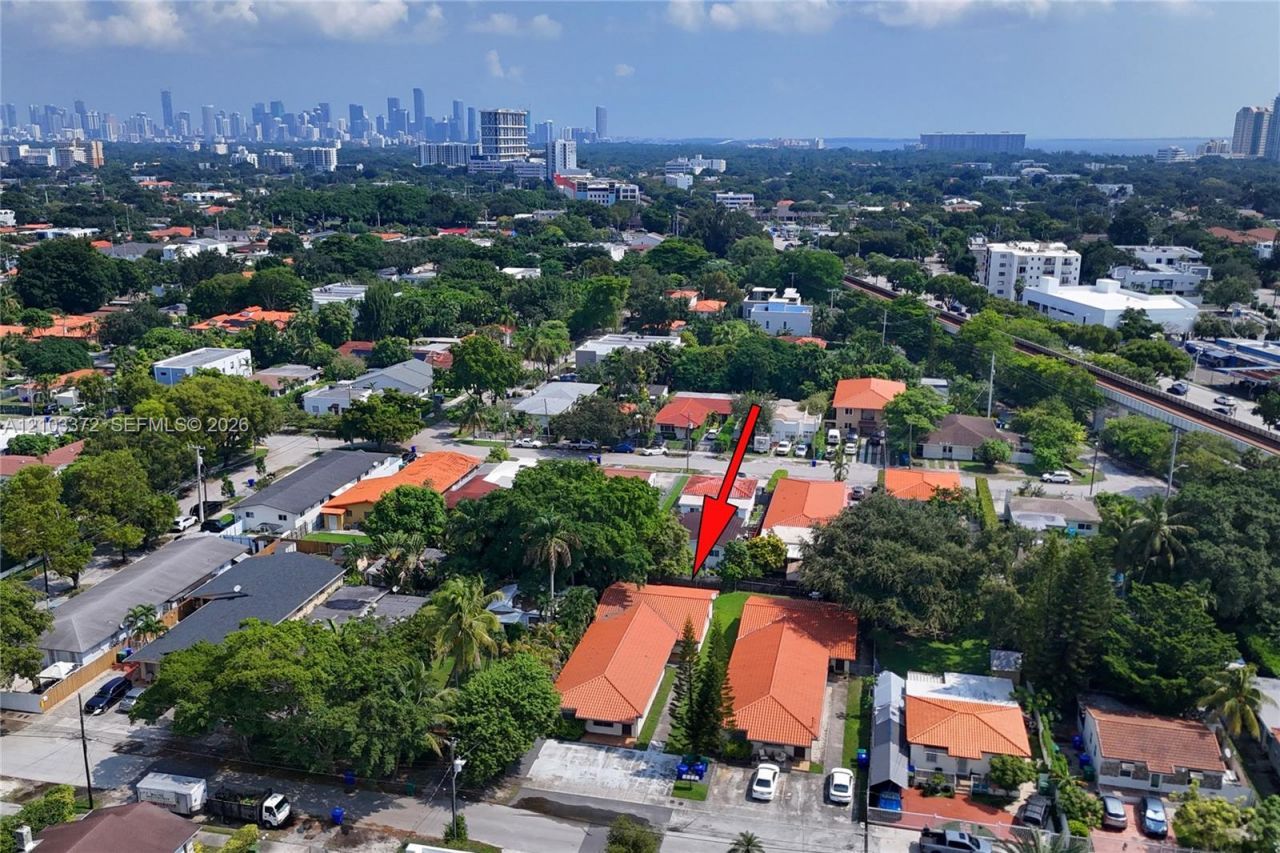 2935 SW 35th Ave, Miami, FL 33133 Photo