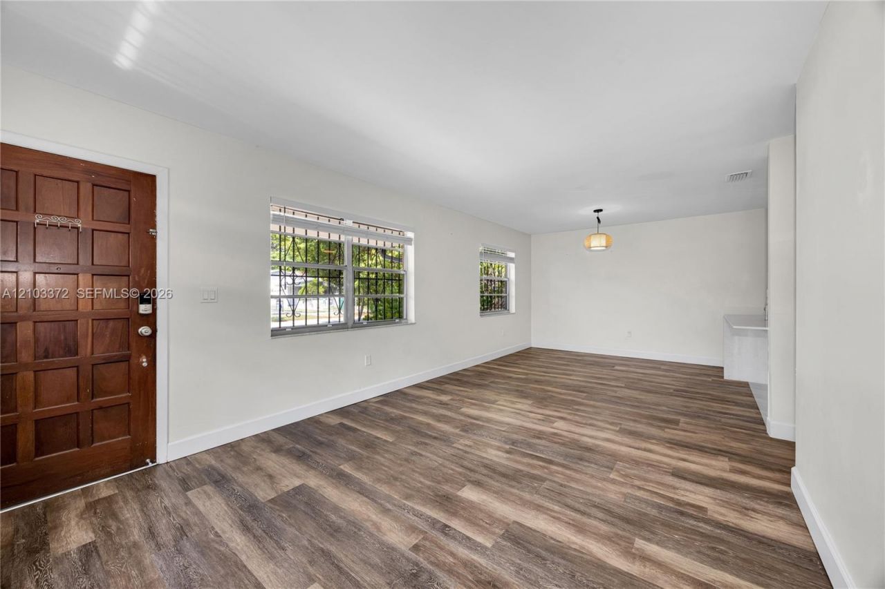 2935 SW 35th Ave, Miami, FL 33133 Photo