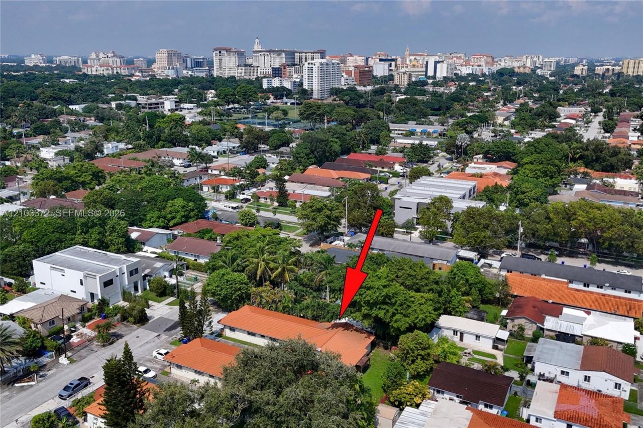 2935 SW 35th Ave, Miami, FL 33133 Photo