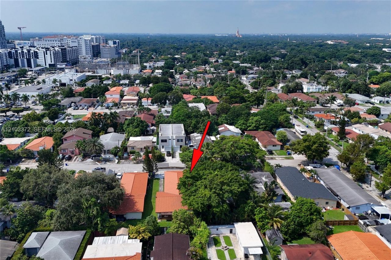 2935 SW 35th Ave, Miami, FL 33133 Photo