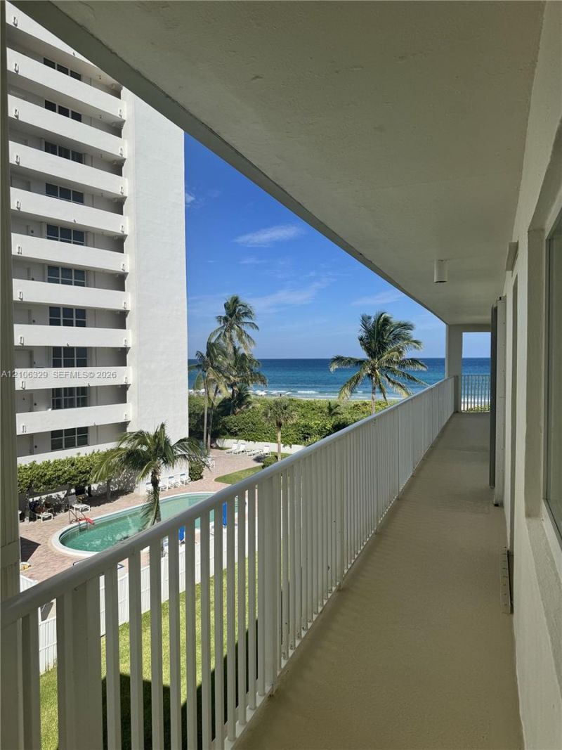3600 N Ocean Dr , Unit 423, Riviera Beach, FL 33404 Photo
