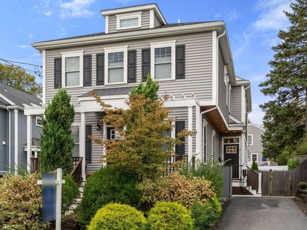 134 Edenfield Ave, Unit 2, Watertown, MA 02472