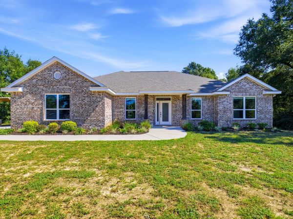6125 Clover Street, Crestview, FL 32539