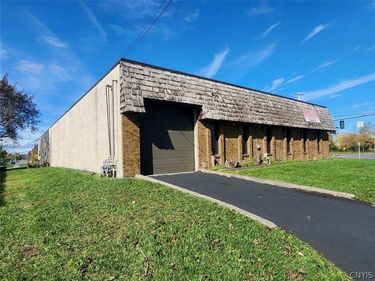 3300 Court Street , Syracuse, NY 13206